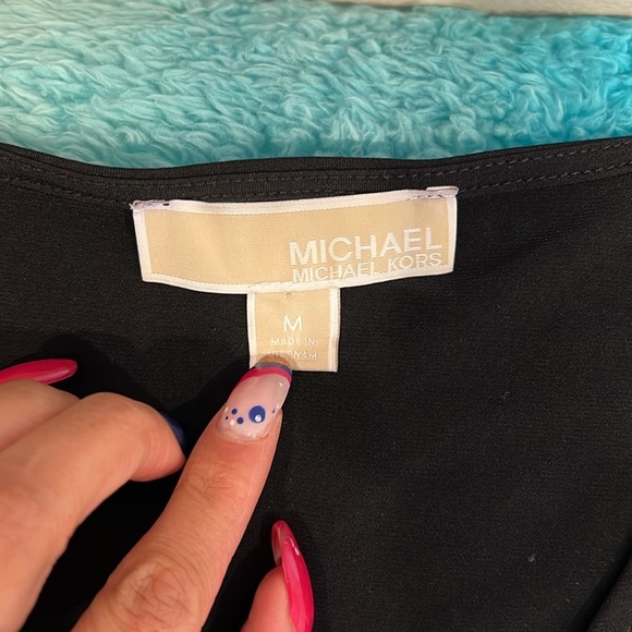 🔥Michael Kors Elegant Black Lace Sleeve Top🔥 - Picture 5 of 7